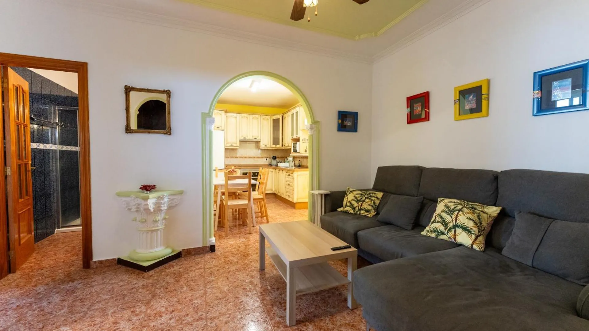 לינה וארוחת בוקר La Mareta Casa Resi