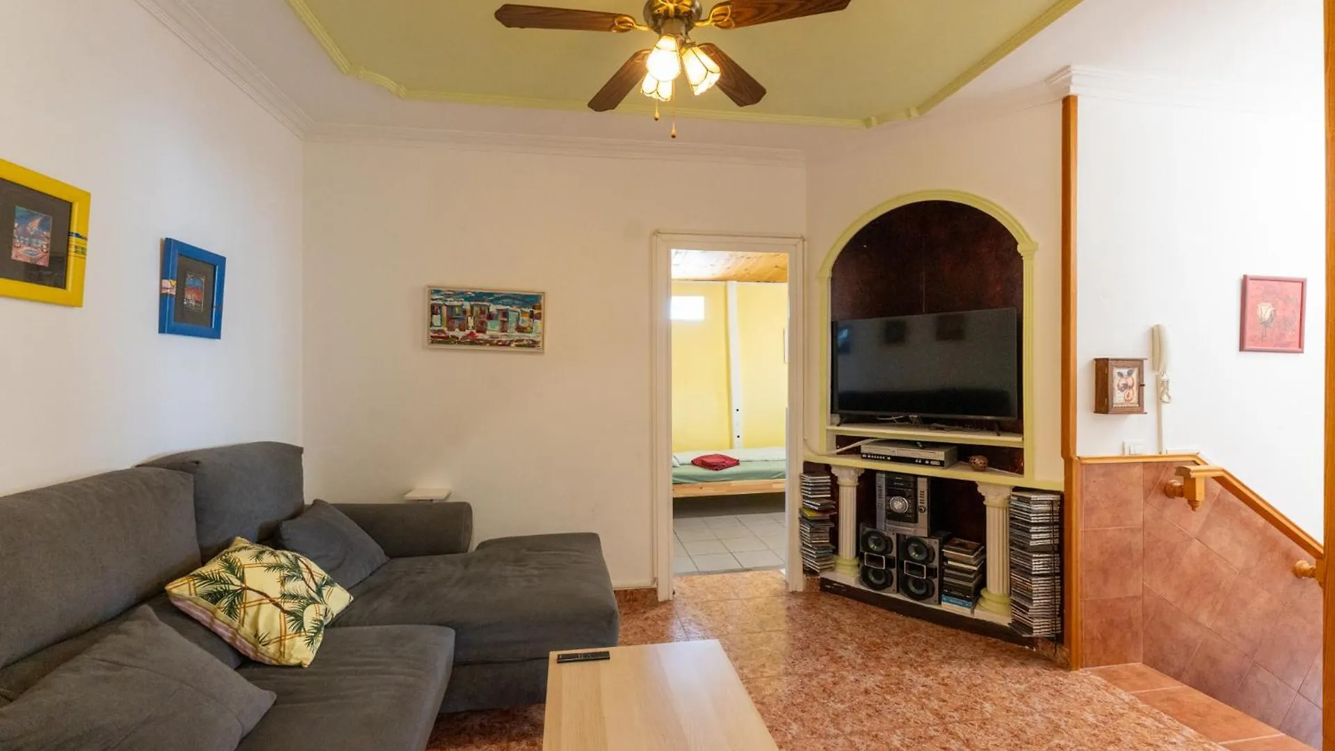 לינה וארוחת בוקר La Mareta Casa Resi