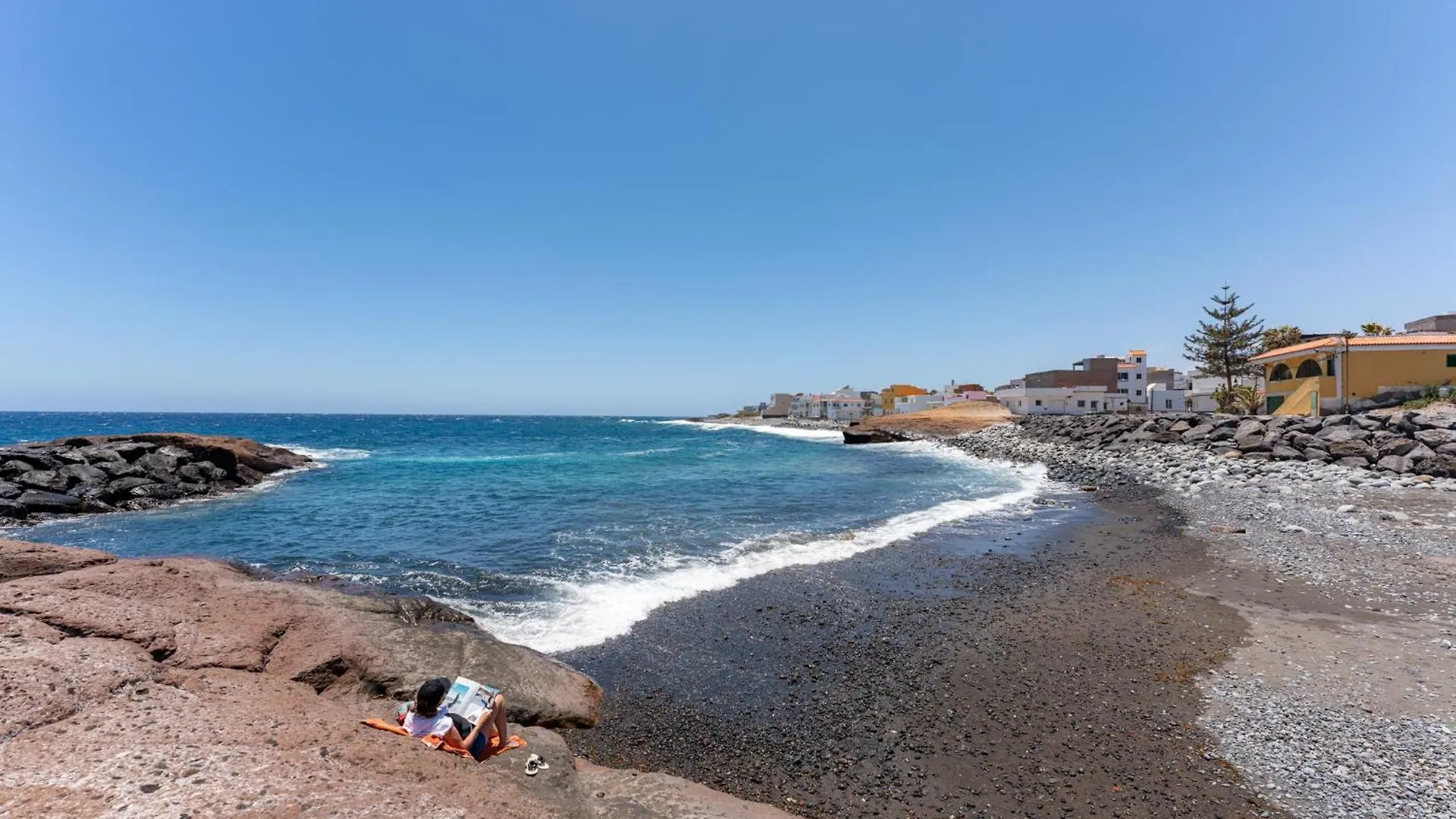 לינה וארוחת בוקר La Mareta Casa Resi