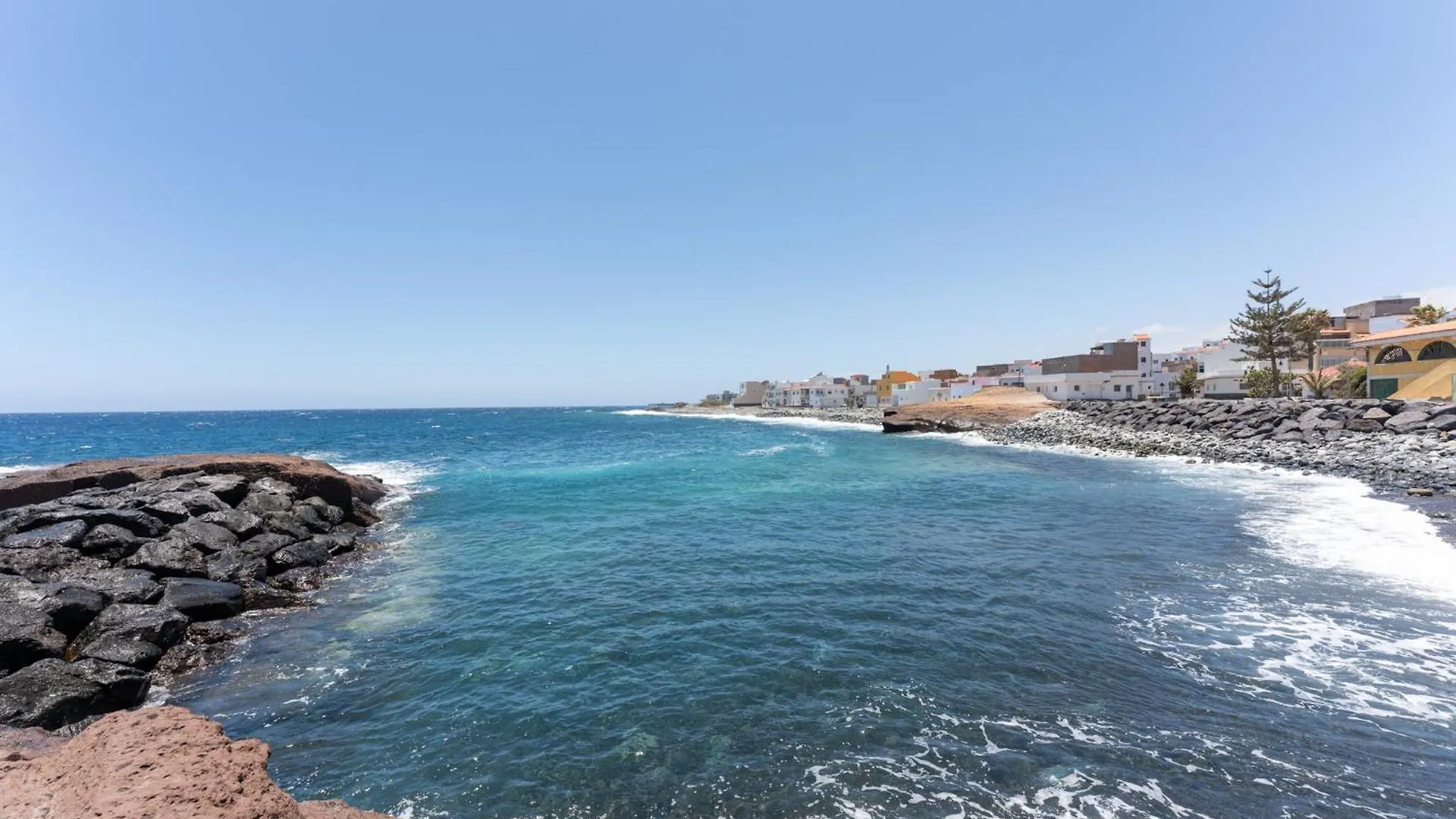 לינה וארוחת בוקר La Mareta Casa Resi