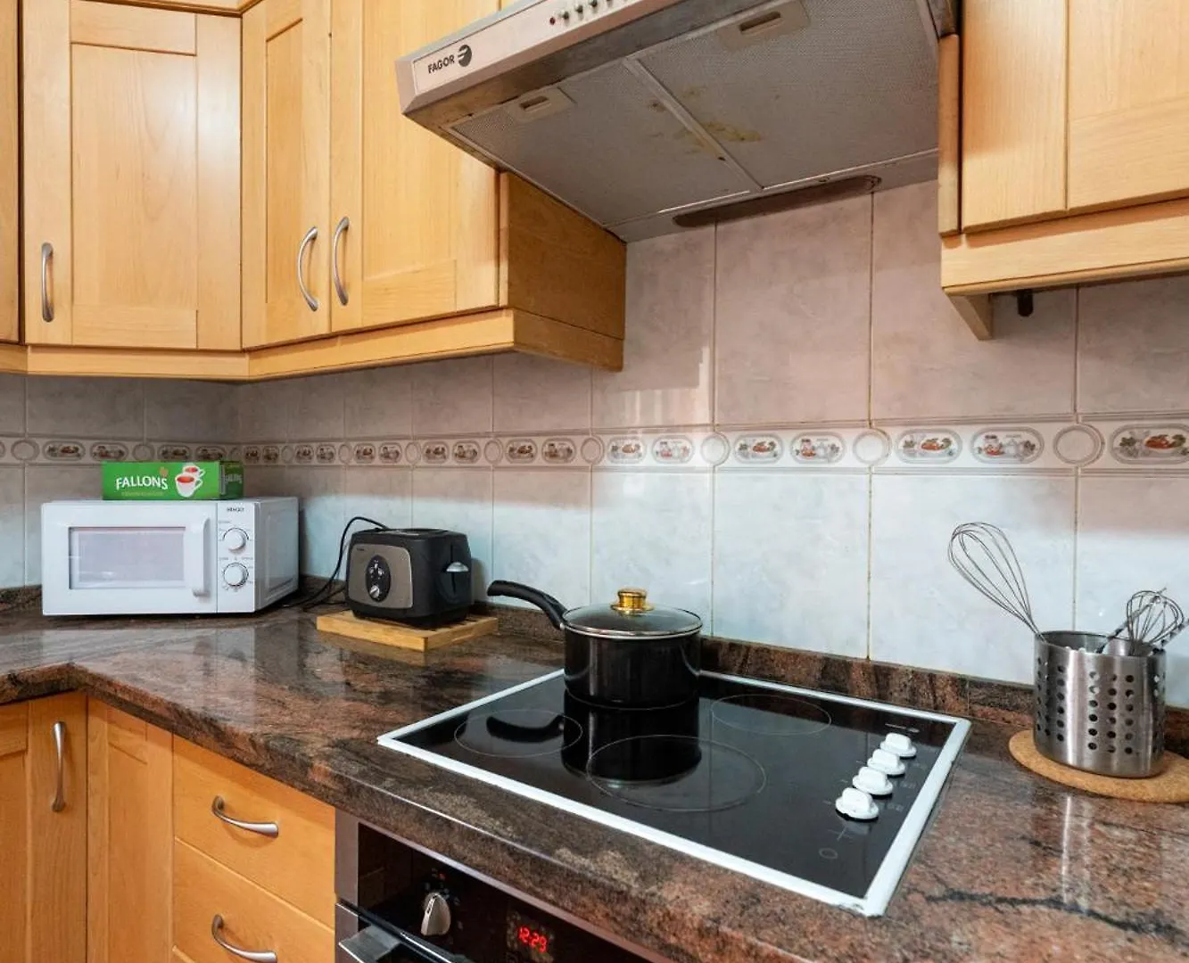 לינה וארוחת בוקר La Mareta Casa Resi