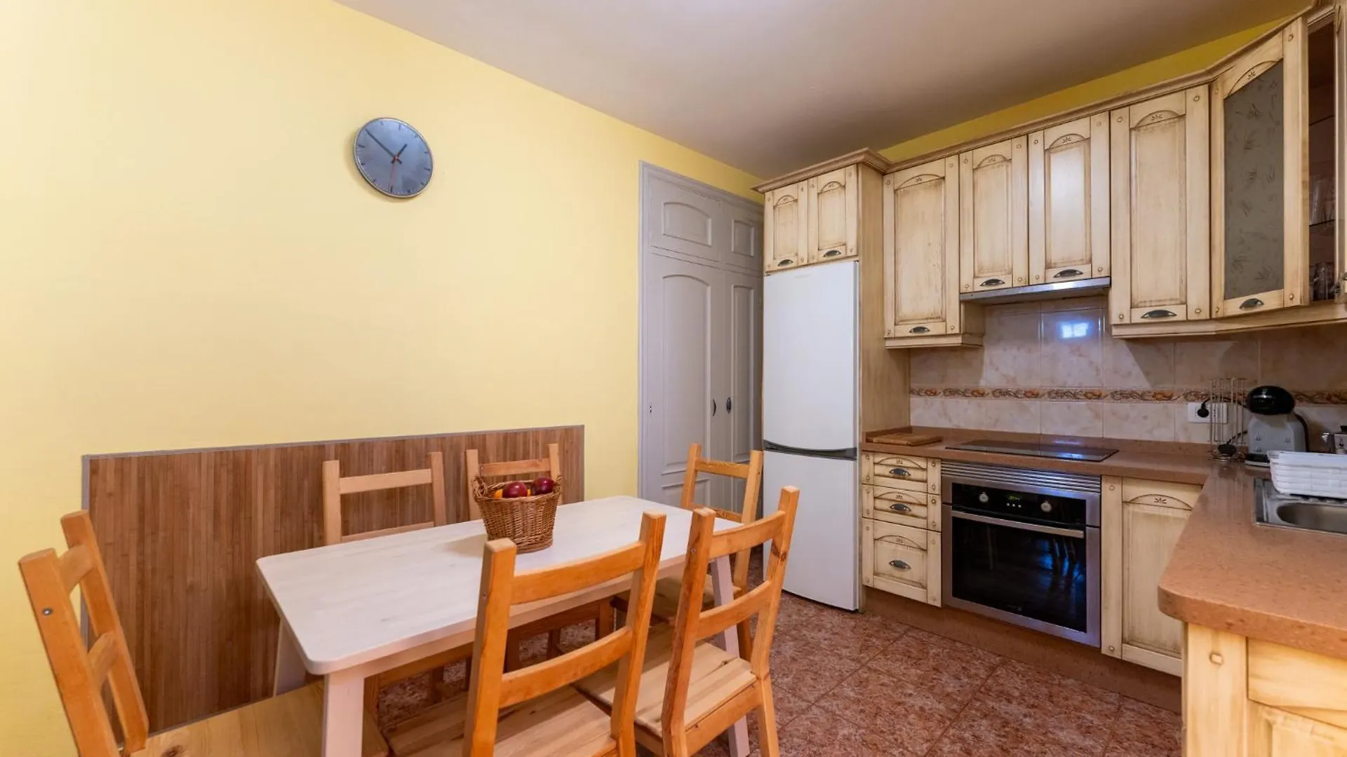 לינה וארוחת בוקר La Mareta Casa Resi